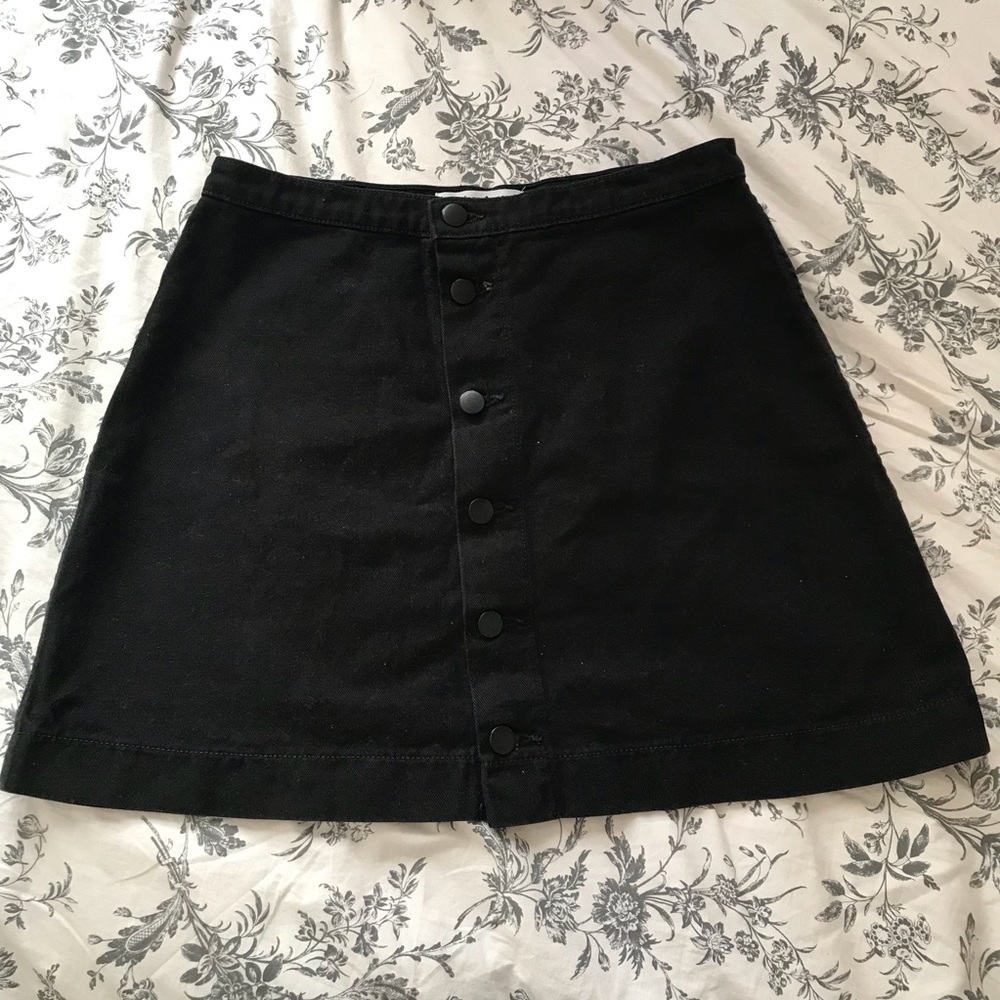 American Apparel black button front skirt sz L